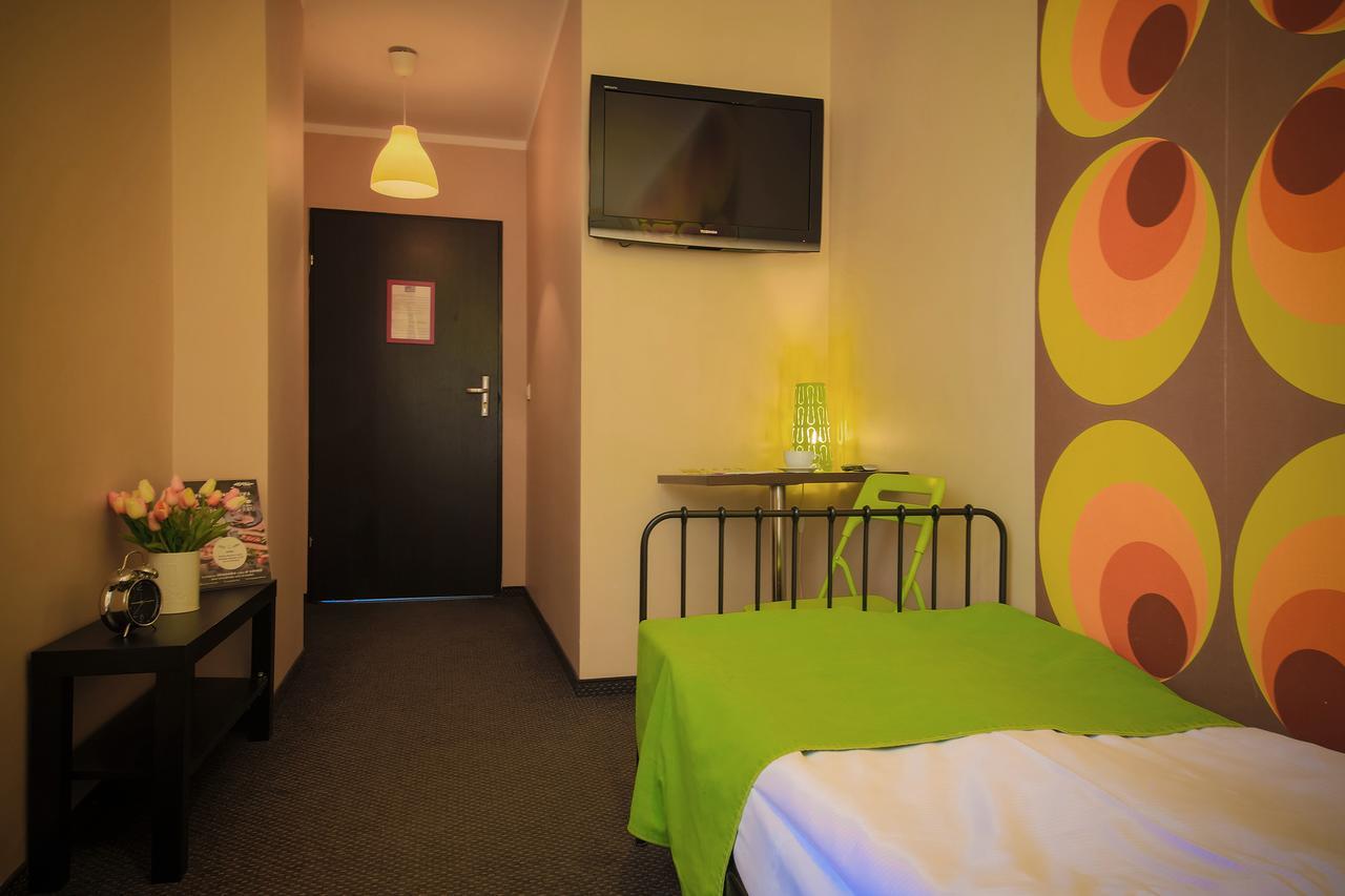 Glow Hostel Breslavia Exterior foto