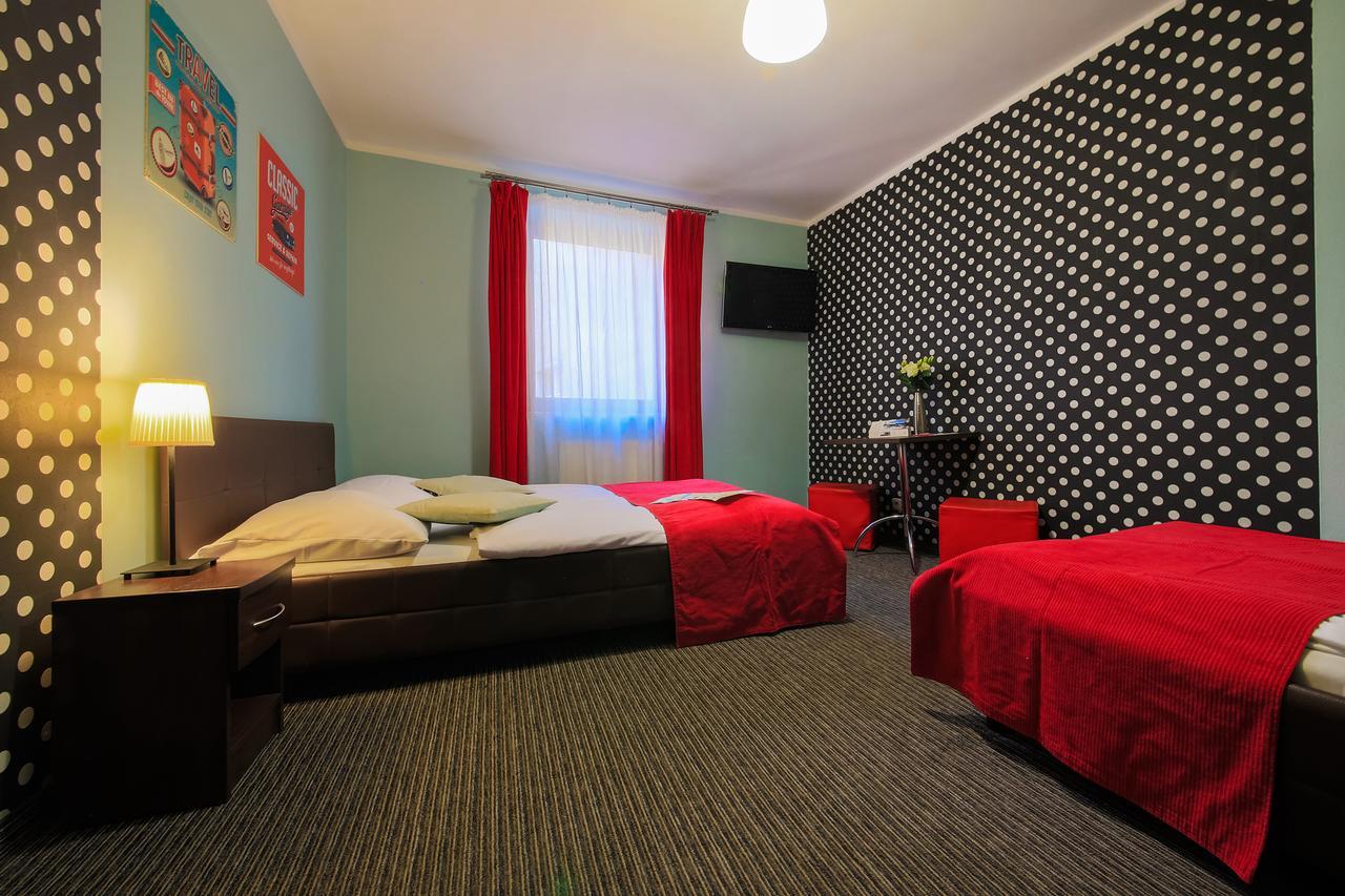 Glow Hostel Breslavia Exterior foto